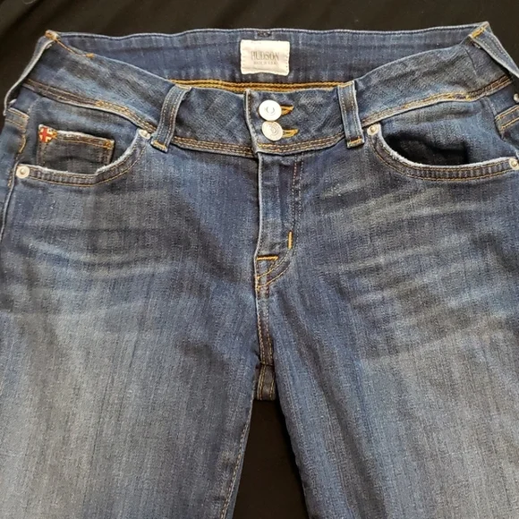 Hudson Jeans, Ginny Crop w/ cuffs, Size 28 - Picture 4 of 8